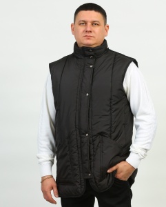 Жилет стеганый с карманами р.52, с воротником, на молнии