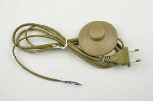 Шнур с  вилкой и выключ UCX-C20/02A-170 1,7м 500Вт напольный