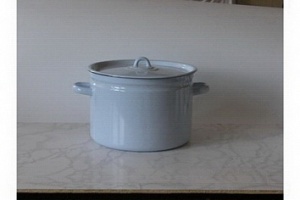 Кастрюля эмалированная 7,0 л без рисунка 