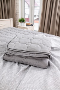 Одеяло 200х220 SHADOW с бамбук. угольными нитями, летнее