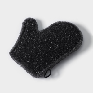 Губка банная 22см Варежка Черная жесткая 1/40