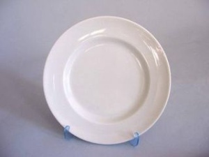 Тарелка фарфор 240 мм мелкая белая
